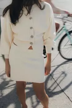 Мини-юбка из однотонного трикотажа ZARA, цвет Vanilla