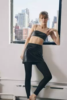 Мини-юбка из тисненой кожи ZARA, черный