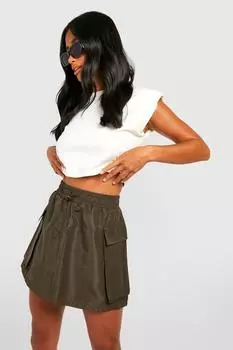 Мини-юбка с деталями карго Petite Shell и поясом на талии boohoo, хаки