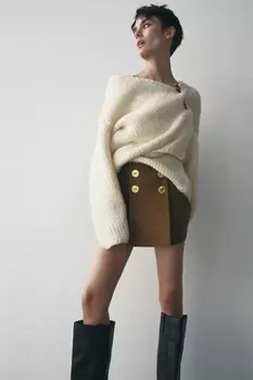 Мини-юбка с плиссировкой и застежкой на пуговицы ZARA, ириска