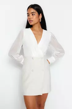 Мини-жакет на тканой подкладке цвета экрю Тканое платье Trendyol