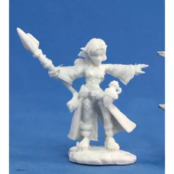 Миниатюра Reaper Dark Heaven Bones: Cassie, Gnome Wizard