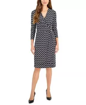 Миниатюрное трикотажное платье с рукавами 3/4 и искусственным запахом с принтом Kasper, черный