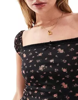 Miss Selfridge – топ из сетки с цветочным принтом и кружевной отделкой