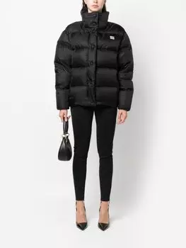 Miu Miu пуховик с логотипом, черный