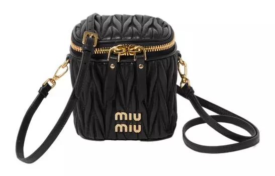 MIU MIU Сумка Matelasse Nappa Leather Mini Pouch Black