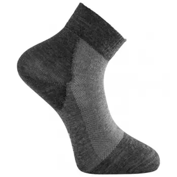 Многофункциональные носки Woolpower Socks Skilled Liner Short, цвет Dark Grey/Grey