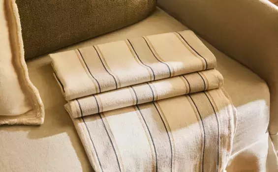 Многофункциональный плед в полоску Zara Home, серый