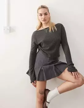 Многослойная плиссированная мини-юбка светло-серого цвета Urban Revivo