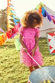 Многослойное платье из органзы с цветочным принтом Next, розовый