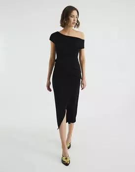 Многослойное платье миди с открытыми плечами черного цвета River Island