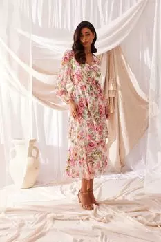 Многослойное шифоновое платье с цветочным узором и цветочным поясом на талии Quiz, белый