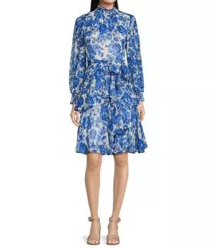 Многоуровневое платье трапециевидной формы с длинными рукавами и разрезом Alex Marie Petite Size Rosalia с цветочным принтом, цветочный