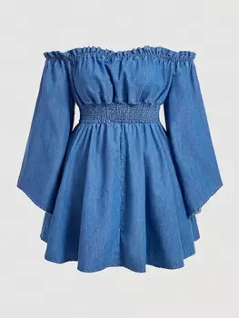 MOD джинсовое платье больших размеров с открытыми плечами, смелым и стильным вырезом и талией с рюшами Shein, синий