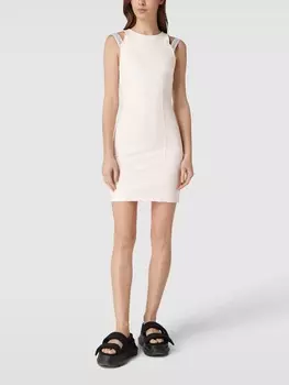 Модель мини-платья с вышитым логотипом Tommy Jeans, розовый