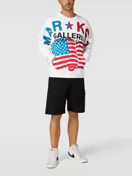 Модель толстовки оверсайз «НИЗКИЕ ЦЕНЫ» MARKET, белый