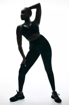Моделирующий бюстгальтер со скрещенной спиной H&M, черный