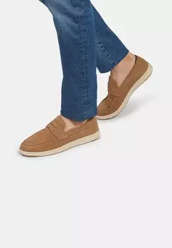 Мокасины Bata, цвет beige