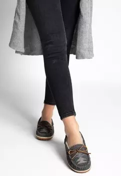 Мокасины Minnetonka с узором, серый