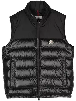 Moncler дутый жилет с нашивкой-логотипом, черный
