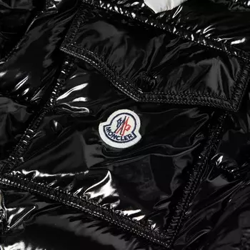 Moncler Каракорум Стеганая куртка, черный
