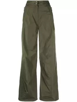 Moncler logo-patch lightweight flared trousers, зеленый