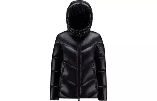 Moncler Пуховик женский черный