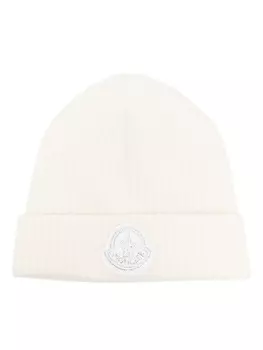 Moncler шапка бини в рубчик с нашивкой-логотипом, белый