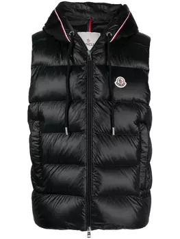 Moncler стеганый жилет с нашивкой-логотипом, черный