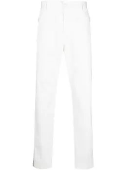 Moncler зауженные брюки с нашивкой-логотипом, белый