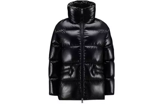 Moncler Женский пуховик, Черный