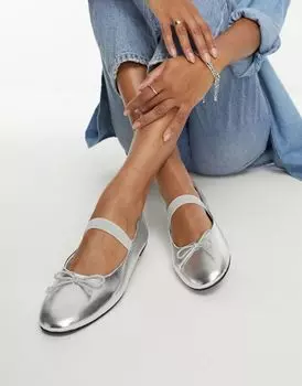 Monki – балетки серебристого цвета с эффектом металлик