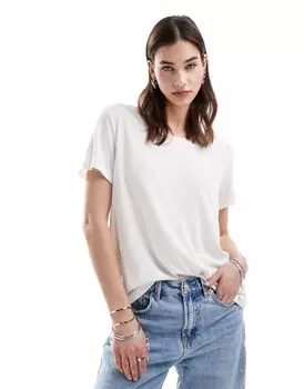 Monki – белая футболка из очень мягкого материала