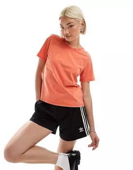 Monki – Футболка с короткими рукавами мыльного красного цвета