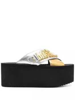Moschino босоножки на платформе с эффектом металлик, золотистый