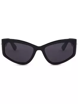 Moschino Eyewear солнцезащитные очки в оправе 'кошачий глаз', черный