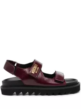 Moschino сандалии с логотипом, красный