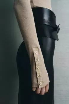 Мягкая футболка в рубчик ZARA, цвет mink