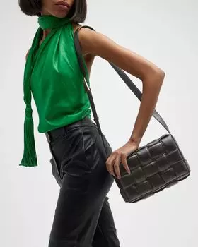 Мягкая сумка-кассета Bottega Veneta, цвет Black/Gold