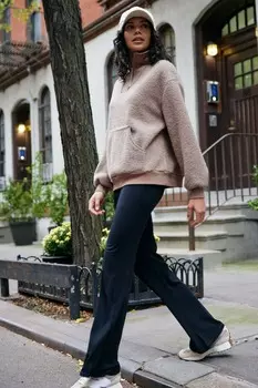 Мягкие эластичные леггинсы с завышенной талией и расклешенными штанинами Chelsea Peers, черный