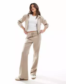 Мягкие расклешенные брюки Miss Selfridge цвета верблюжьей шерсти с отделкой в рубчик.