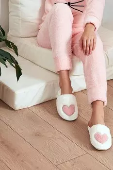 Мягкие текстурированные тапочки Furry Heart 5958002 Lela, экрю
