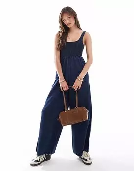 Мягкий джинсовый комбинезон ASOS DESIGN с широкими штанинами и сборками на туловище в чернильно-белом цвете
