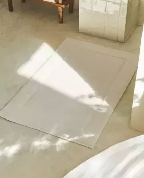 Мягкий махровый коврик для ванной Zara Home, белый