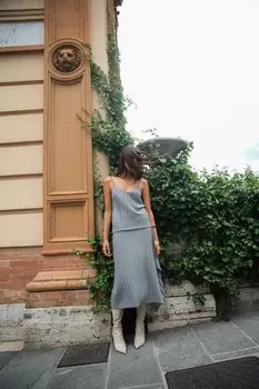 Мягкий плиссированный топ ZARA, серый мергель