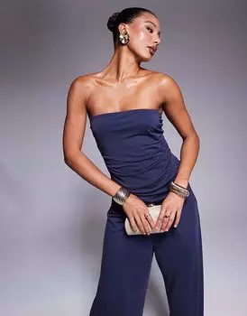 Мягкий топ-бандо ASOS DESIGN с рюшами по бокам и асимметричным подолом чернильного цвета
