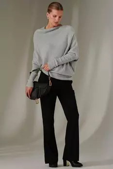 Мягкий трикотажный джемпер с открытыми плечами Jolie Moi, серый