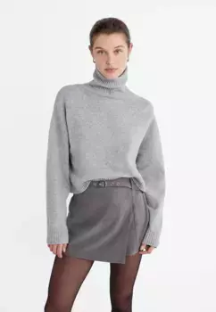 Мягкий трикотажный свитер Stradivarius, серый