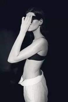 Мягкий верх бикини с глубоким вырезом H&M, черный