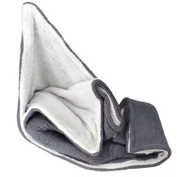 Мягкое одеяло из полиэстера под кожу ягненка с сердечками или серого/белого цвета. Marabella, белый